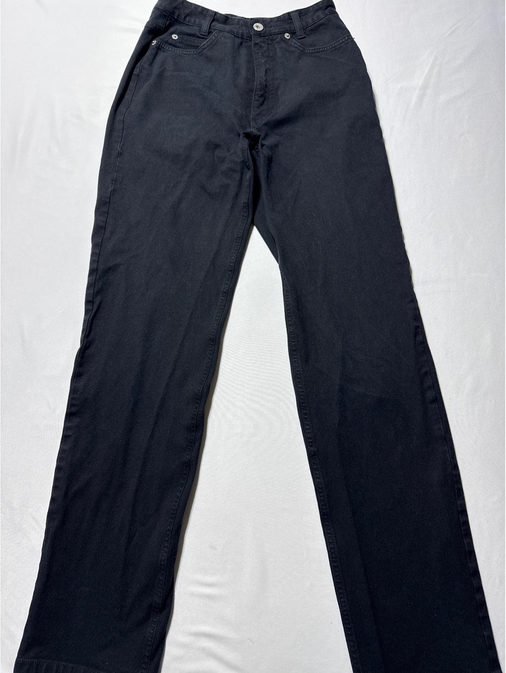 Cambio Classic Black Straight-Leg Jeans - Timeless and Trusty!